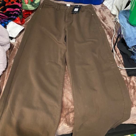 Selling jeans that don’t fit me! Sizes 9 to 11 prices $30 to 50 - Picture 2 of 7